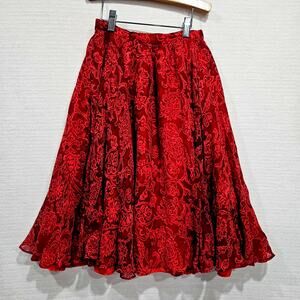 Woman's Red Floral 100% Silk Skirt Lined Side Zip Size 6 Feminine Romantic